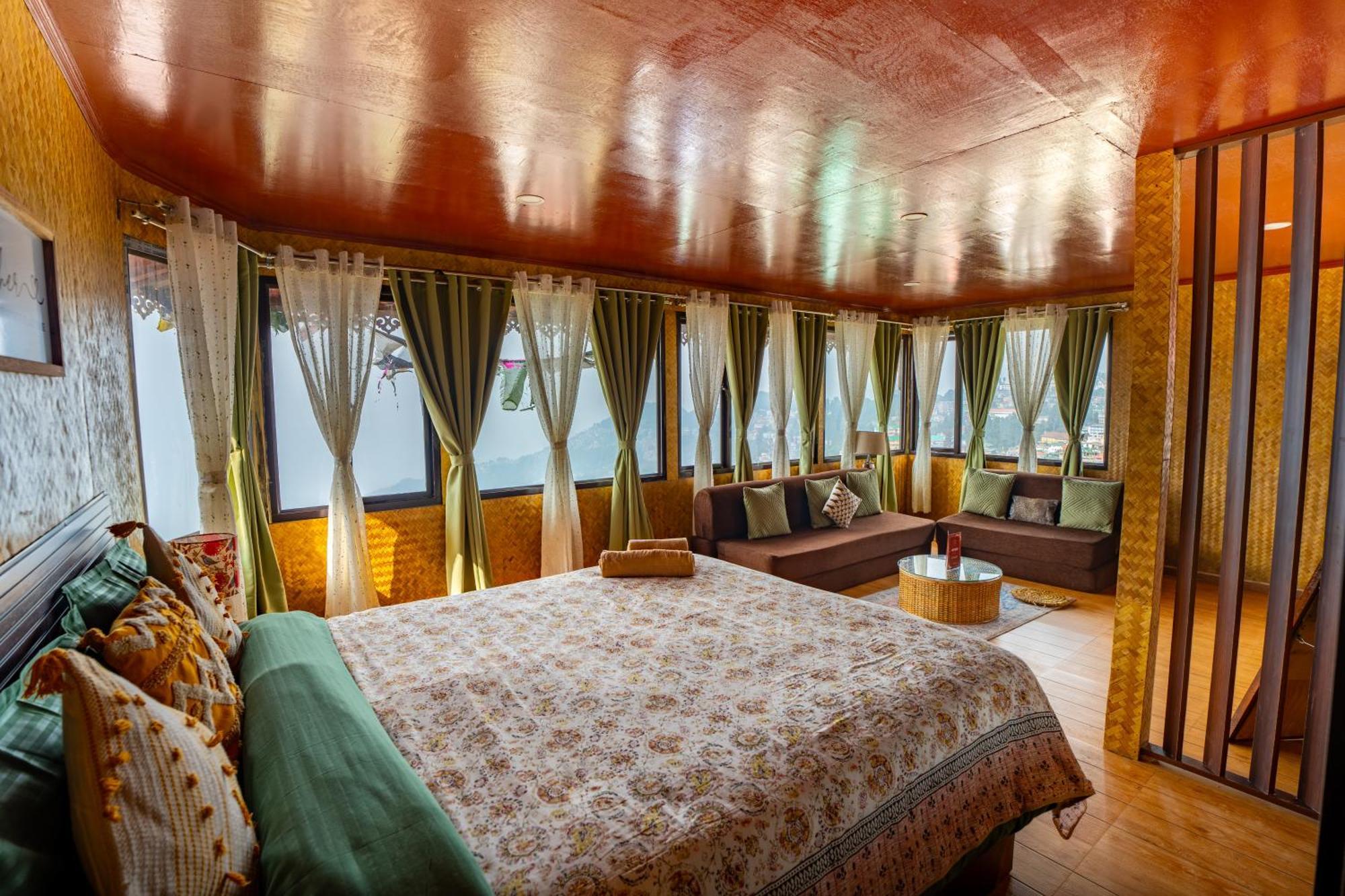 Monratino Himadrie -2 Mins Walk From Mall Road - All Rooms Have Kanchenjunga Mountain View Дарджилинг Экстерьер фото