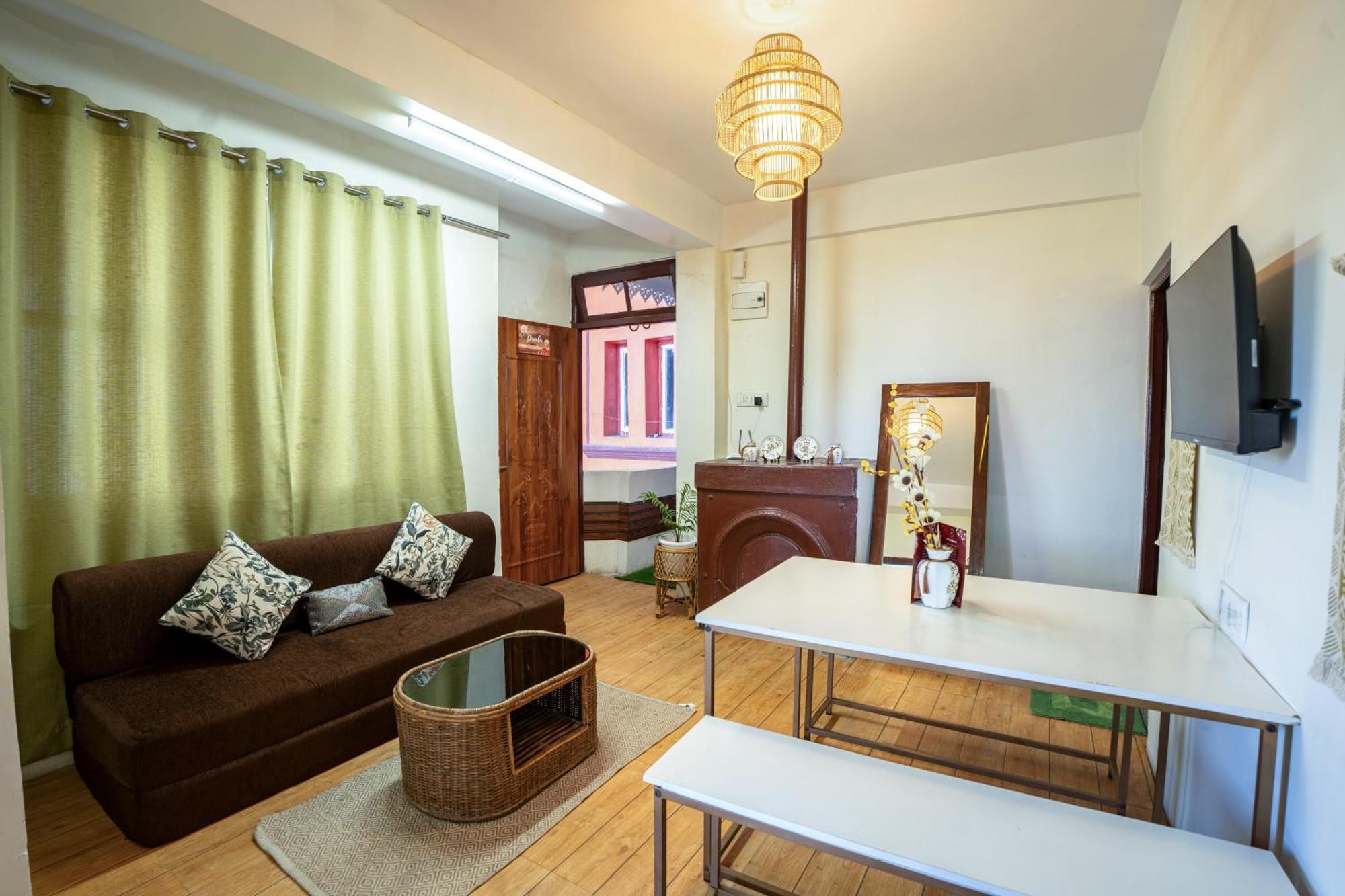 Monratino Himadrie -2 Mins Walk From Mall Road - All Rooms Have Kanchenjunga Mountain View Дарджилинг Экстерьер фото