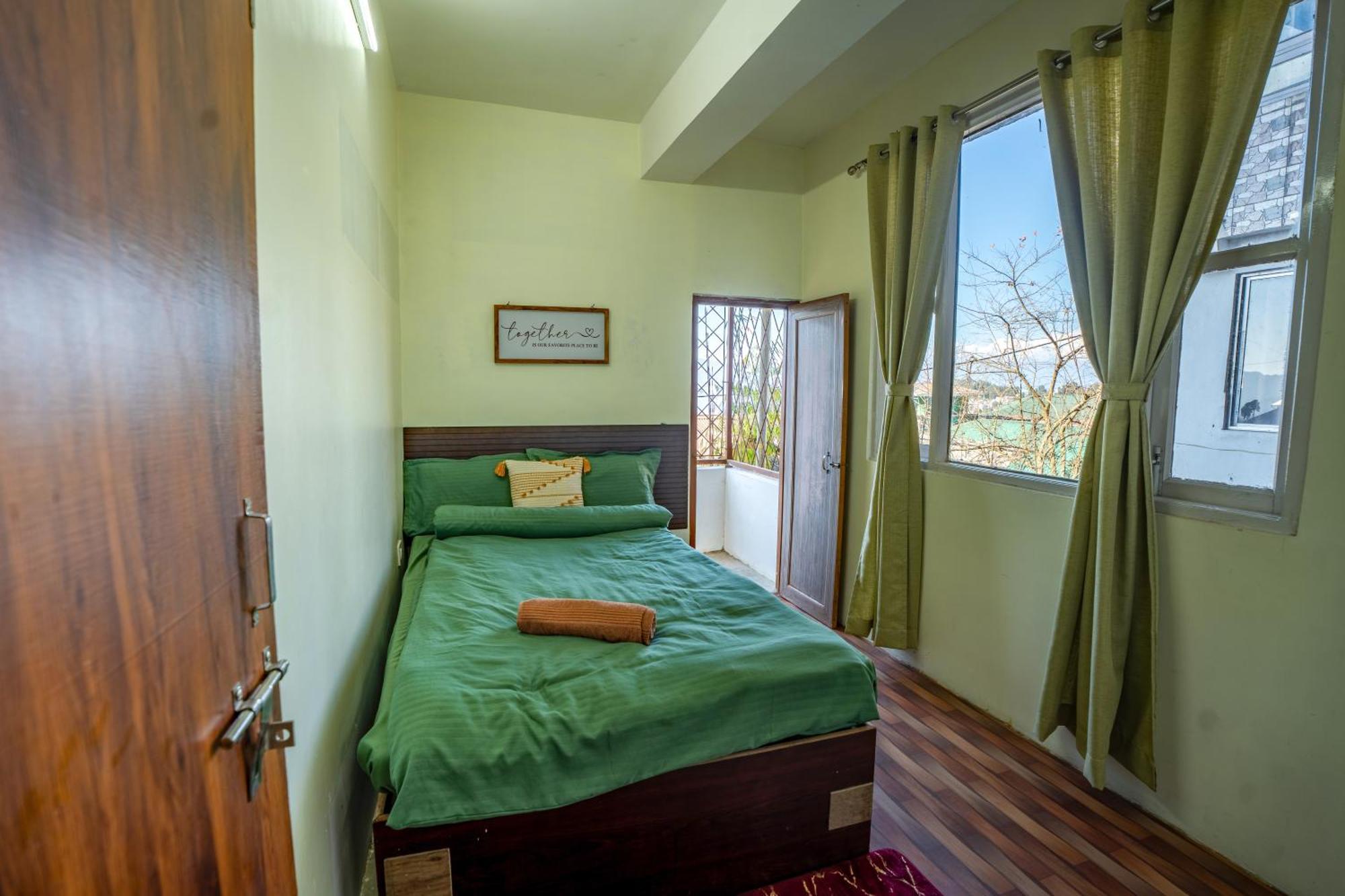 Monratino Himadrie -2 Mins Walk From Mall Road - All Rooms Have Kanchenjunga Mountain View Дарджилинг Экстерьер фото